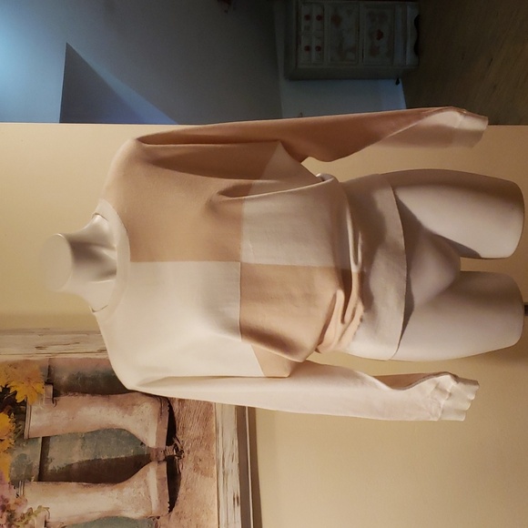 Chelsea & Theodore Sweater - Picture 1 of 10